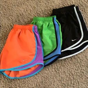 Nike short bundle-M